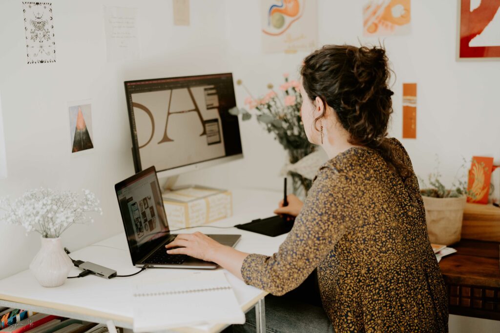 Webdesigner entrain de faire un site web